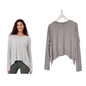 Zenana Outfitters Light Gray Women's Crop Top